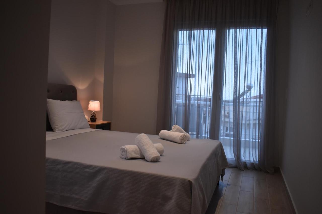 Sea View Luxury Apartment In Nea Kallikratia. Nea Kallikrateia エクステリア 写真