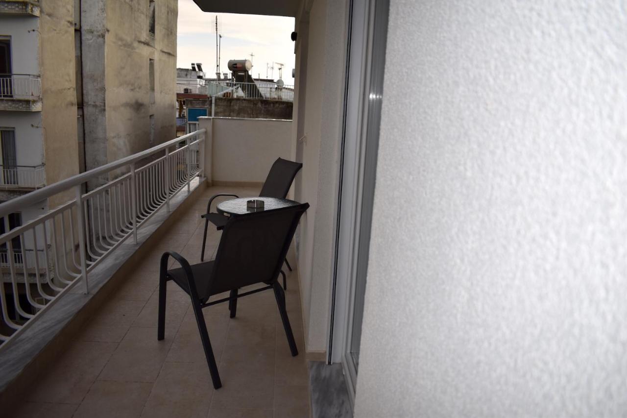 Sea View Luxury Apartment In Nea Kallikratia. Nea Kallikrateia エクステリア 写真