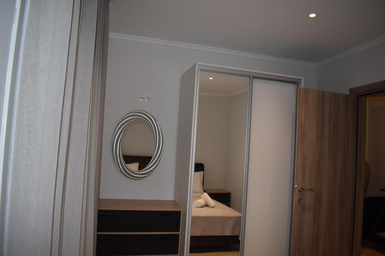 Sea View Luxury Apartment In Nea Kallikratia. Nea Kallikrateia エクステリア 写真